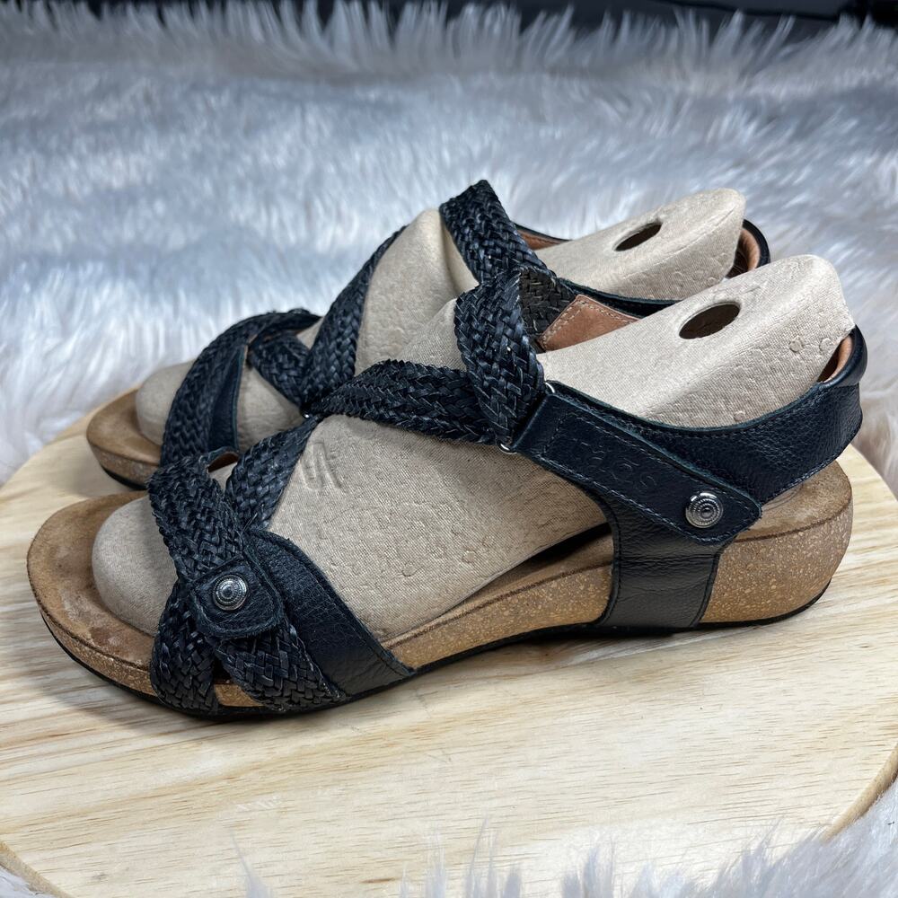 Taos Trulie Sandal Womens 9-9.5 (Eur 40) Strappy Black Woven Leather Cork Wedge - Picture 4 of 16